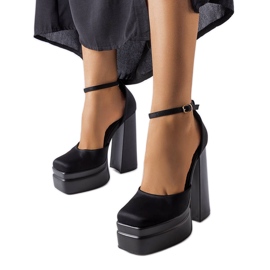 BM Escarpins noirs à talons Romines