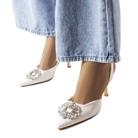 Escarpins Moïse blancs à strass