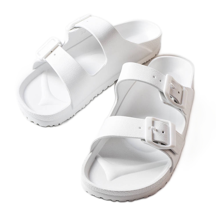 Claquettes en caoutchouc blanc avec boucles d'Eugene blanche