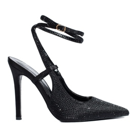Escarpins noirs à talons hauts avec cristaux de Shelovet le noir Escarpins noirs à talons hauts avec cristaux de Shelovet le noir