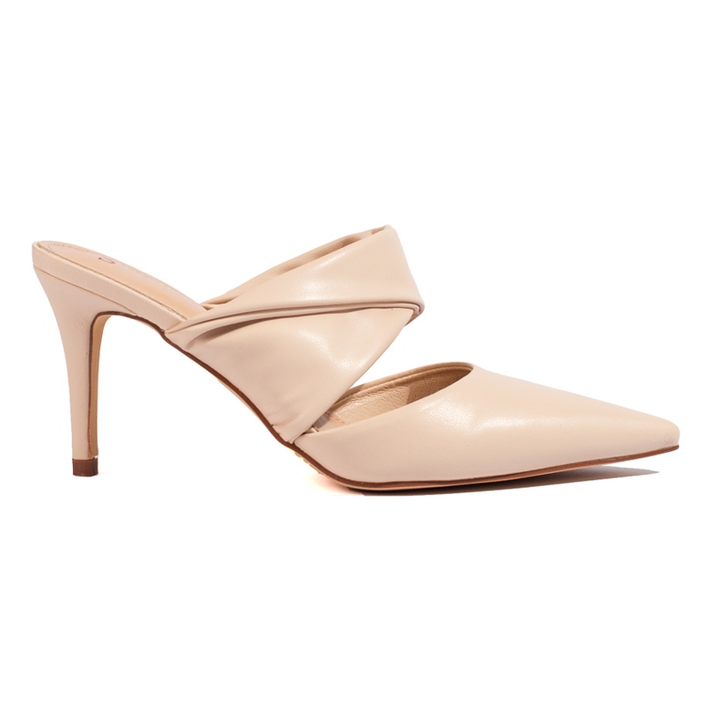 Sandales beiges à talon aiguille de Shelovet Sandales beiges à talon aiguille de Shelovet