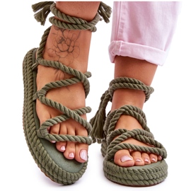 Sandales attachées sur une plate-forme épaisse, le vert ne peut pas attendre Sandales attachées sur une plate-forme épaisse, le vert ne peut pas attendre