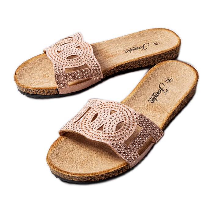 Toboggans roses ornés de jets Lagacé