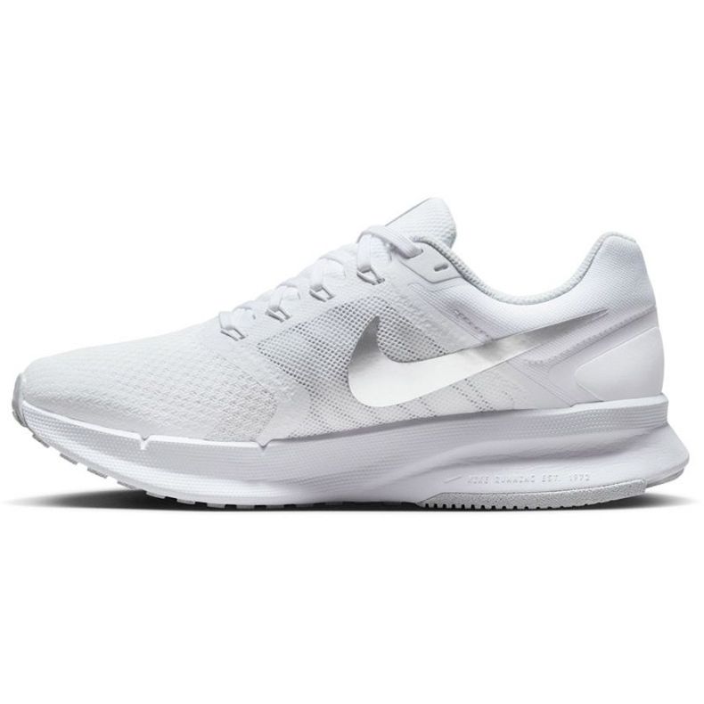 Chaussures running Nike Run Swift 3 W DR2698 101 blanche