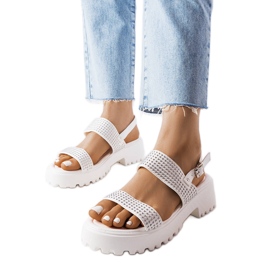 Sandales blanches ornées de jais Biloxi