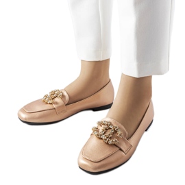 Mocassins dorés avec strass de Neuer