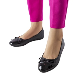 Ballerines noires à bout verni Despins