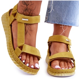 Big Star Suede Velcro Sandales LL276013 Jaune