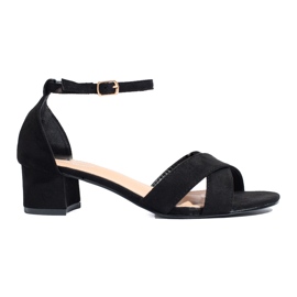 Sandales à talons bas en daim noir élégant de Shelovet le noir