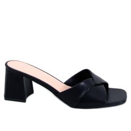 BM Poncia Sandales noires à petits talons