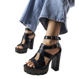 Sandales noires à blocs massifs Enenor