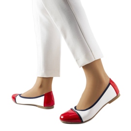 Ballerines rouges et blanches de chez Salmons