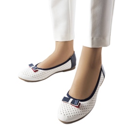 Ballerines blanches ajourées à nœud Tisser
