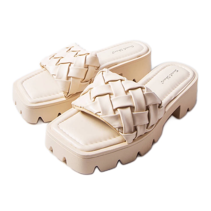 Chaussons beiges à semelle de tracteur de Lora