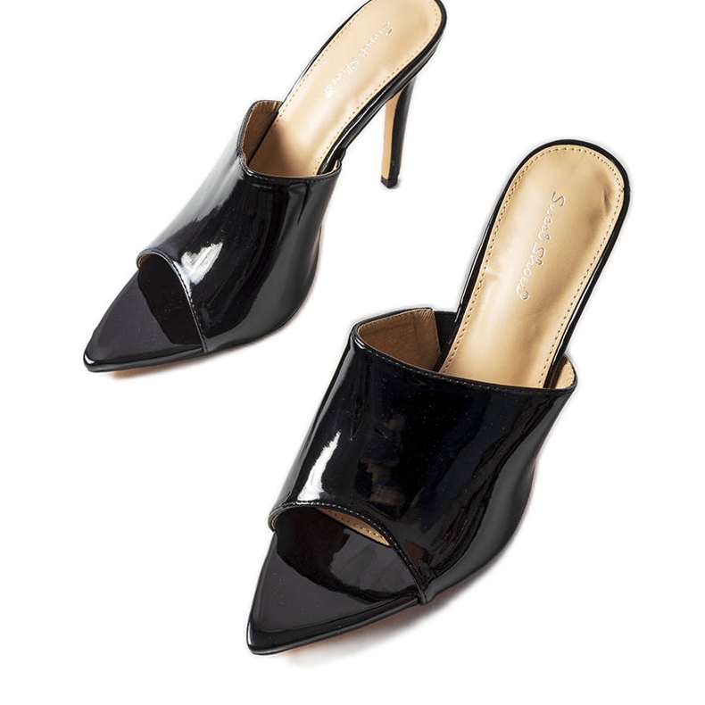 Sandales en cuir verni noir Wasima le noir