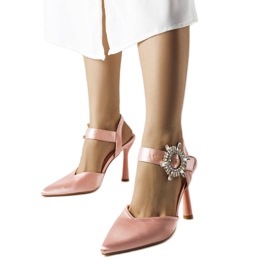 Sandales à talons en satin beige Linda rose
