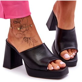 Chaussons en cuir à talons hauts noirs Livesa