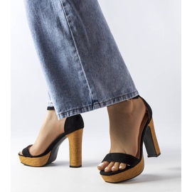 Inna Sandales noires à talons Selsa