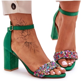 Sandales à talons hauts à la mode avec des pierres décoratives vert Love Me Sandales à talons hauts à la mode avec des pierres décoratives vert Love Me