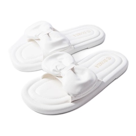 Babouches blanches à nœud de Lende