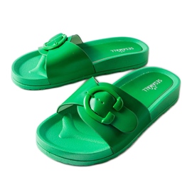 Inna Claquettes vertes à boucle de Généreux