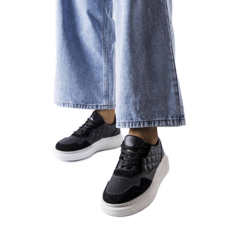 Baskets noires pour femmes de Latoya le noir