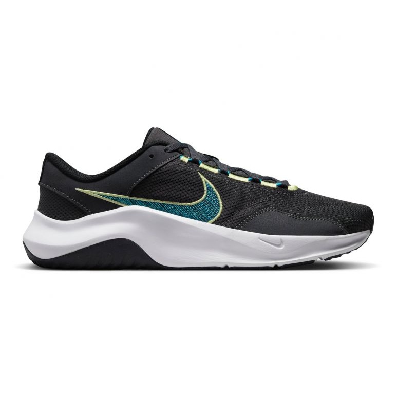 Chaussures Nike Legend Essential 3 Next Nature M DM1120-004 le noir