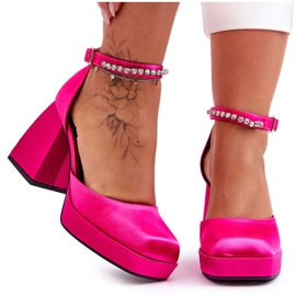 Escarpins à la mode sur des talons massifs avec des zircons Fuchsia Adel rose