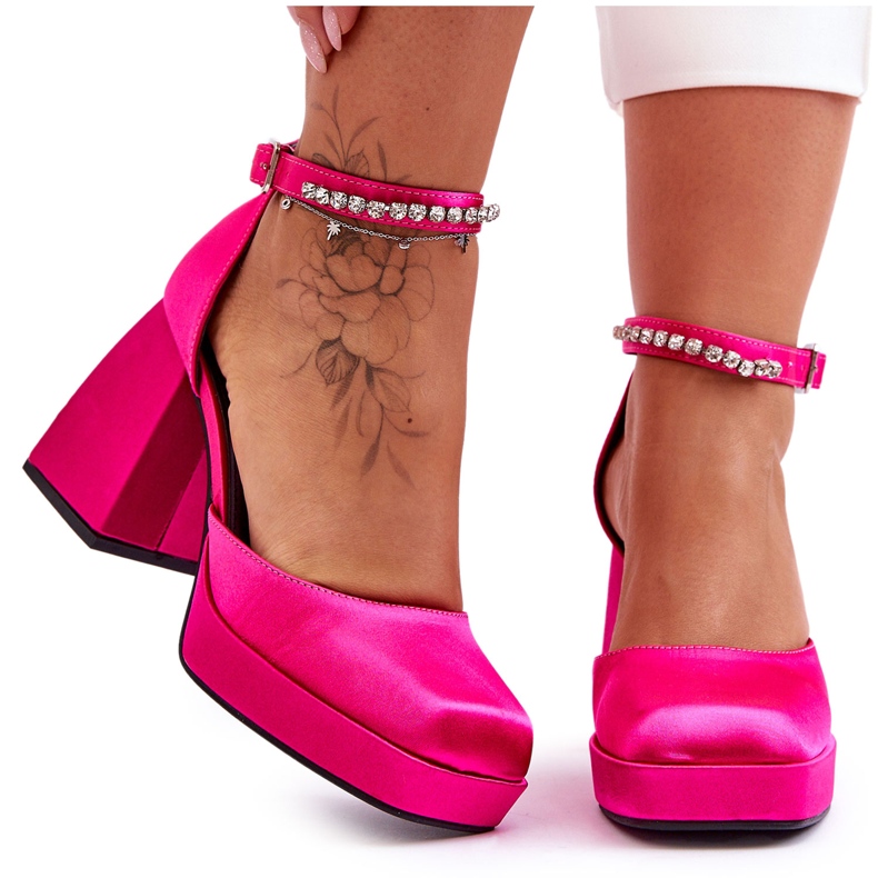 Escarpins à la mode sur des talons massifs avec des zircons Fuchsia Adel rose