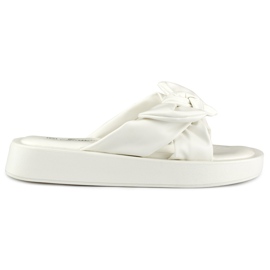 Pantoufles blanches pour femmes en éco-cuir