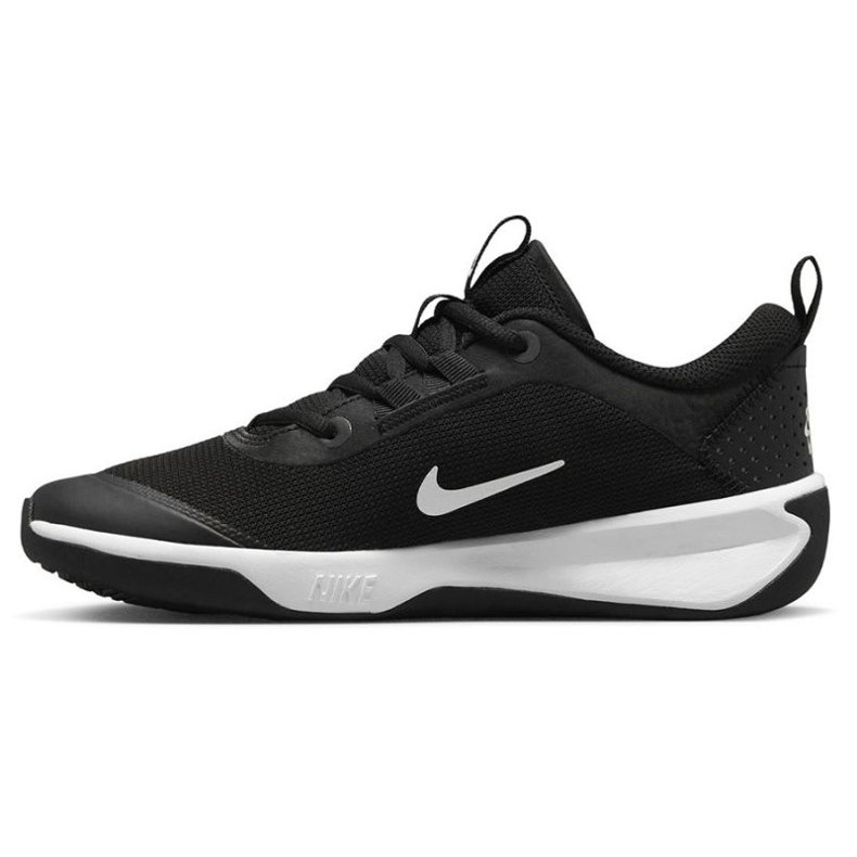 Chaussures Nike Omni Multi-Court Jr. DM9027 002 le noir Chaussures Nike Omni Multi-Court Jr. DM9027 002 le noir
