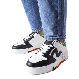 Bottes noires et blanches avec une semelle plus épaisse de Harter le noir