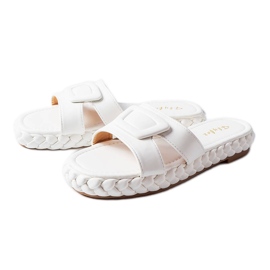 Chaussons blancs Francesco sur le quai