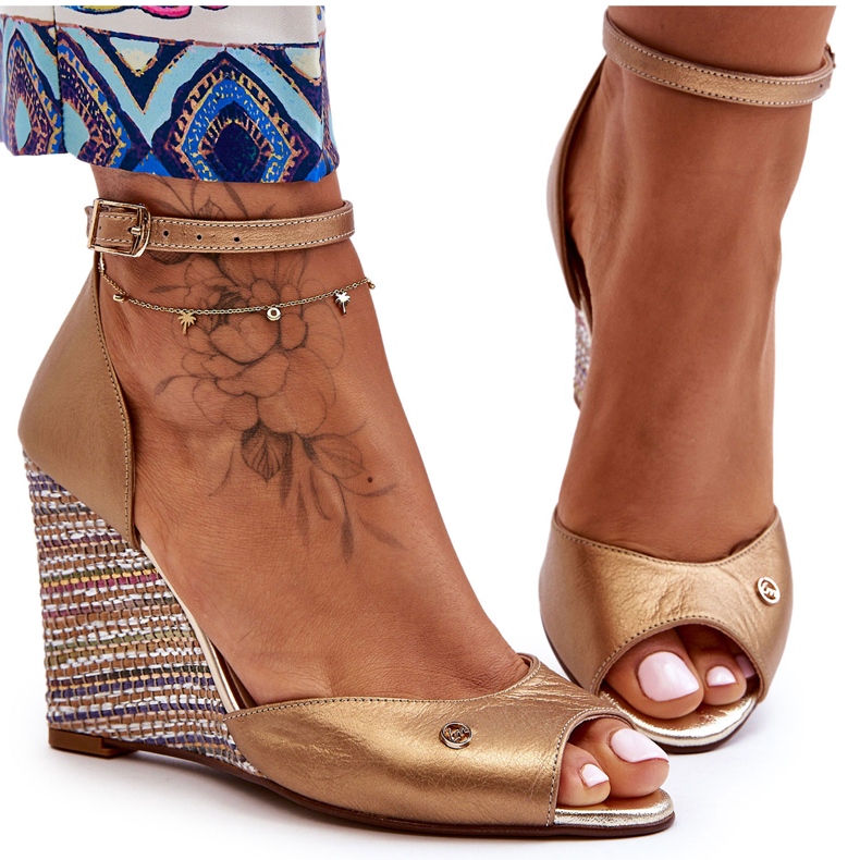 Sandales compensées en cuir Laura Messi 2603/784 Or d'or