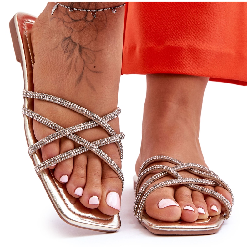 Chaussons Femme Avec Rayures Et Strass Doré Leomi d'or Chaussons Femme Avec Rayures Et Strass Doré Leomi d'or