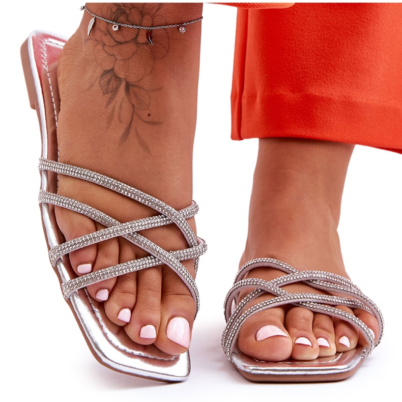 Chaussons Femme Avec Rayures Et Strass Argenté Leomi Chaussons Femme Avec Rayures Et Strass Argenté Leomi