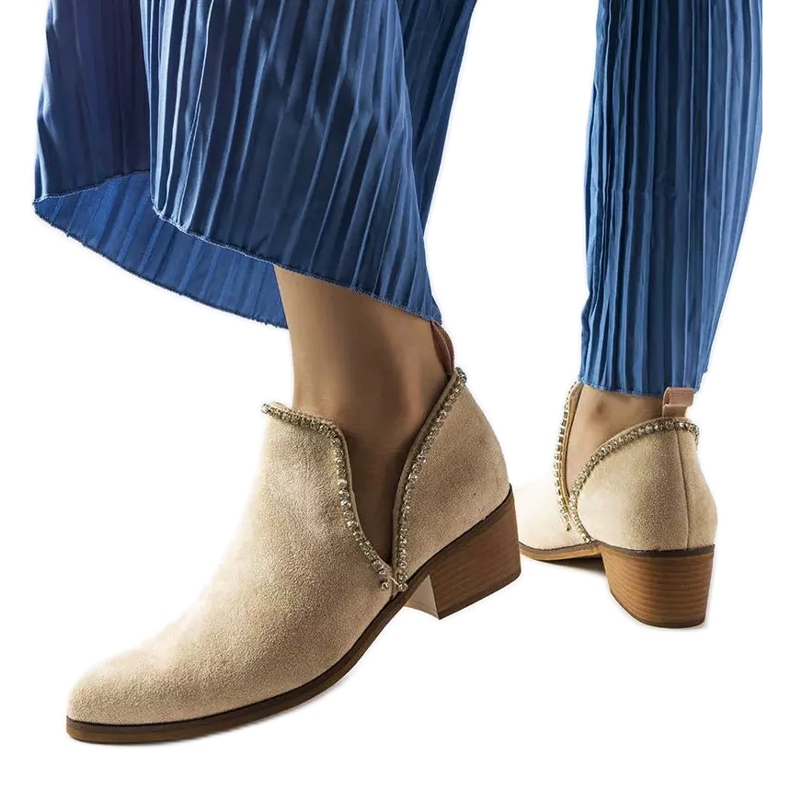 Bottines beiges ornées de strass Ditten