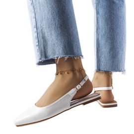 Sandales blanches à bout fermé Hazelwood