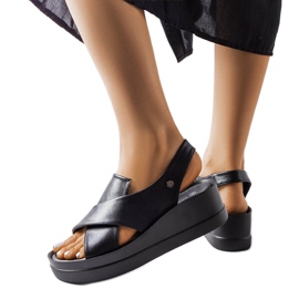 Sandales compensées basses noires Adelina