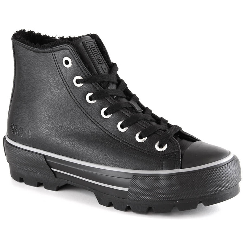 Baskets isolées sur la plateforme noir Big Star MM274039 le noir
