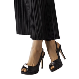 Sandales noires à talons Crispin