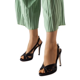 Sandales à talons noires en alpaga