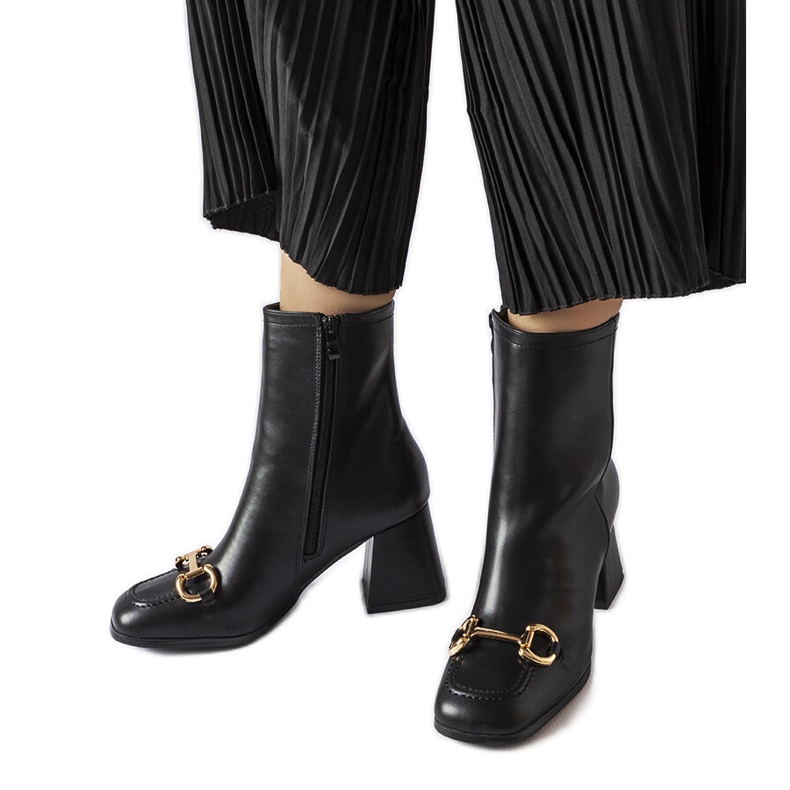 Bottines noires de Castione le noir Bottines noires de Castione le noir