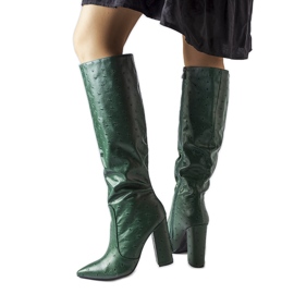 Bottes vertes avec gaufrage sur le poteau Delfina
