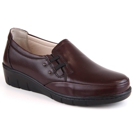 Chaussures femme confortables en cuir avec bande élastique T.Sokolski J304 rouge Chaussures femme confortables en cuir avec bande élastique T.Sokolski J304 rouge