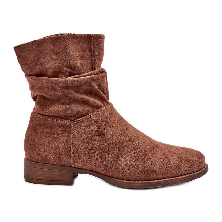 Bottes à talon plat froissées en daim marron Manuvia brun