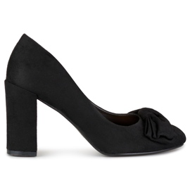 Escarpins à talon en daim avec ornement noir