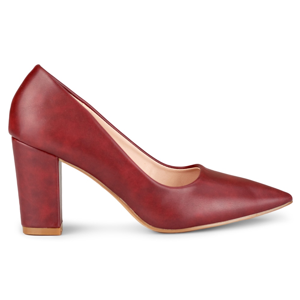 Escarpins bordeaux sur un talon confortable rouge