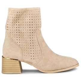 Bottes pour femmes beige clair ajourées sur un petit talon