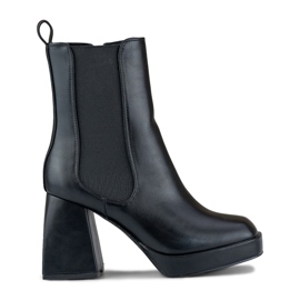 Bottes noires pour femmes sur un talon haut le noir Bottes noires pour femmes sur un talon haut le noir